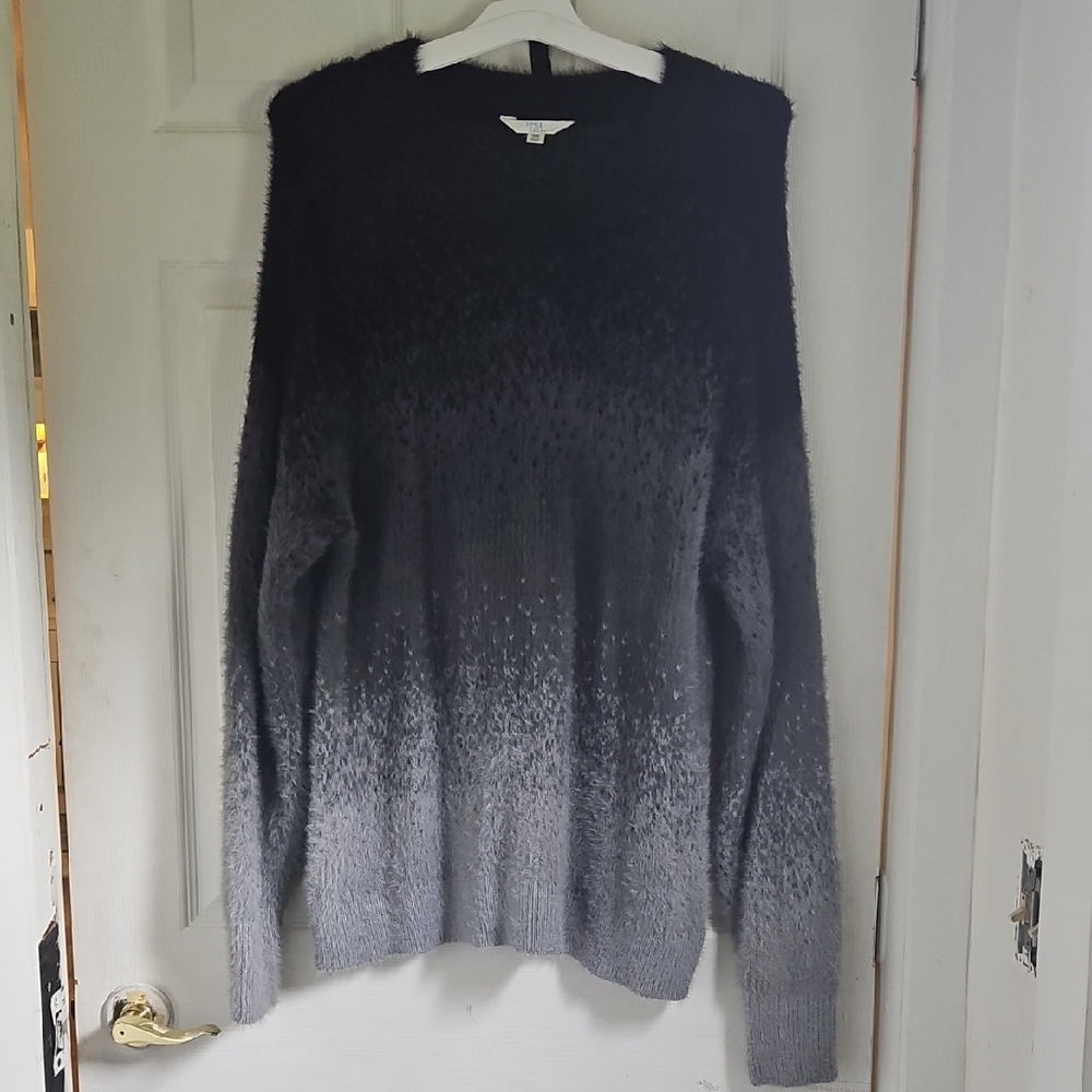 Time and Tru Black and Gray Ombre Sweater